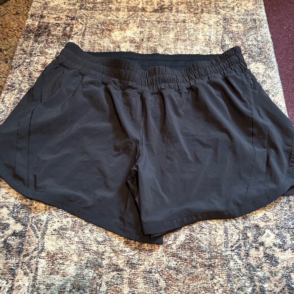 Lululemon Women's Black Shorts